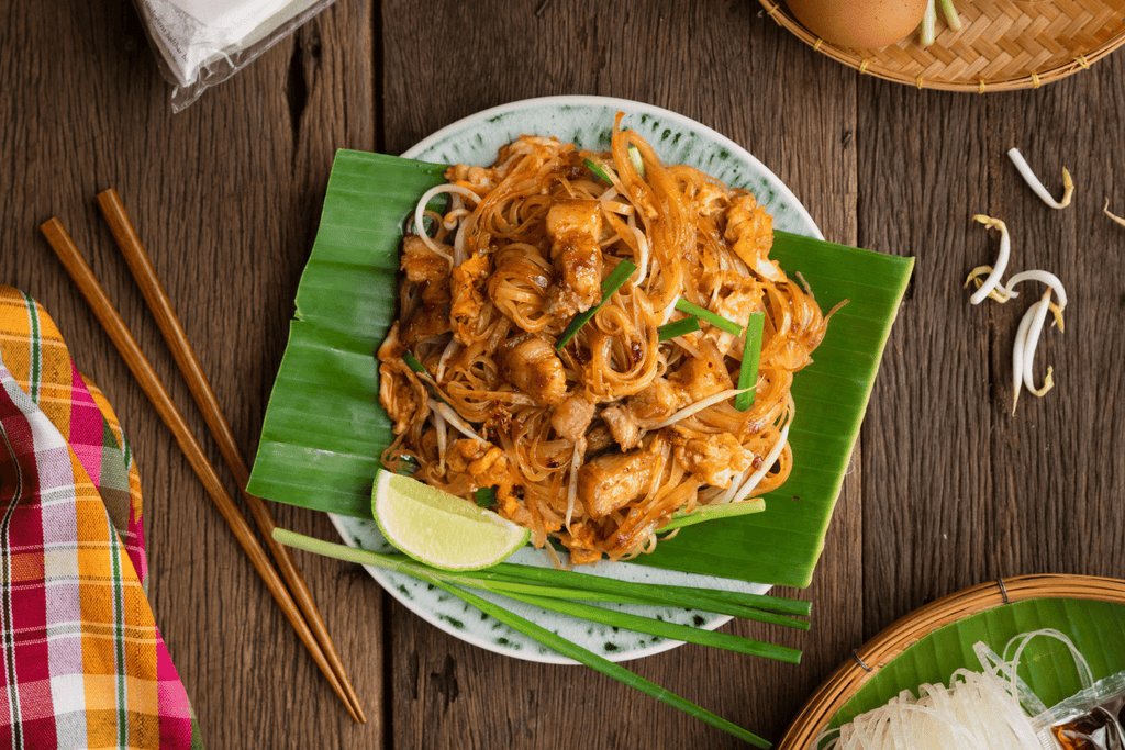 Pad Mee Korat Rezept - Das Nudelgericht, das Pad Thai in den Schatten stellt!