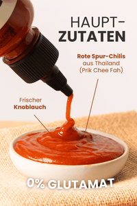 Thumbnail for KONKRUA Sriracha Sauce fließt in eine Schale – Hauptzutaten thailändische Prik-Chee-Fah-Chilis und frischer Knoblauch, ohne Glutamat
