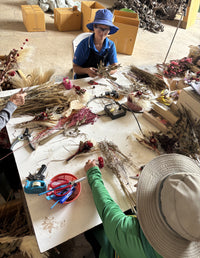 Thumbnail for Anniversary Blossom 🌸 : Handgemachte Blume der Dankbarkeit