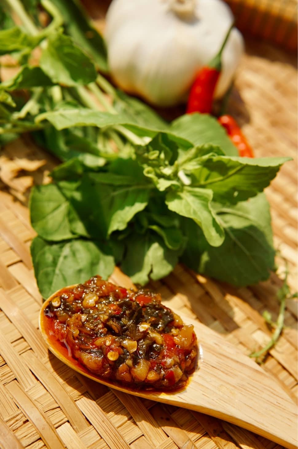 Pad Krapao Sauce mit Thai Holy Basil (für 8-10 Portionen)